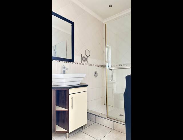 1 BEDROOM APARTMENT RENTED IN MONTANA TUINE